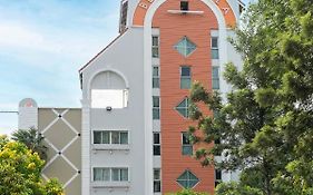 เบลล่า วิลล่า พัทยา ถนนสาย 3 (SHA Plus+)